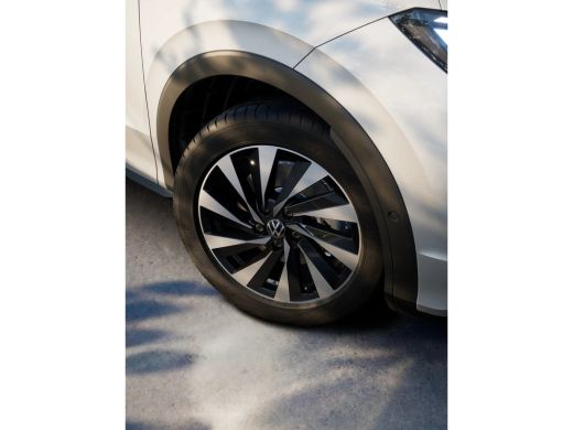 Volkswagen T-Roc Life First Edition | 'App-Connect' draadloze smartphone integratie | Automatische afstandsregelin... ActivLease financial lease