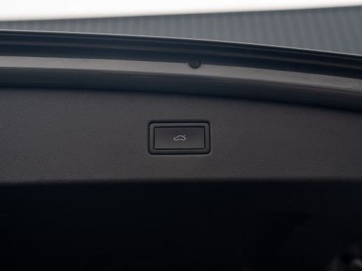 Volkswagen Tiguan 1.4 TSI eHybrid R-Line Business+ | Trekhaak wegkl. | Head Up | Keyless | Side Assist | Elk. A-kle... ActivLease financial lease