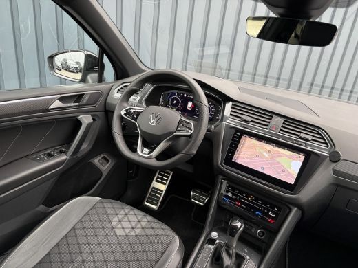 Volkswagen Tiguan 1.4 TSI eHybrid R-Line Business+ | Trekhaak wegkl. | Head Up | Keyless | Side Assist | Elk. A-kle... ActivLease financial lease
