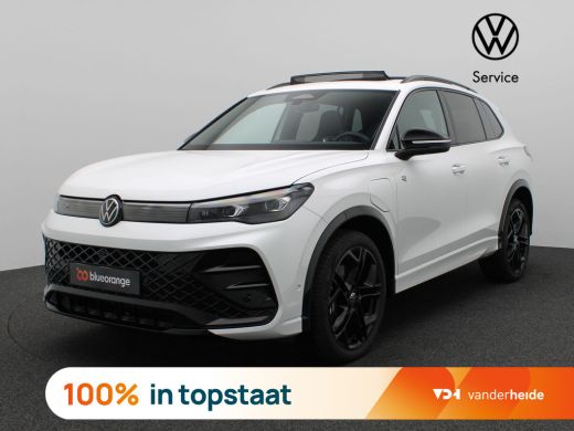 Volkswagen Tiguan 1.5 eHybrid R-Line Edition 272PK DSG Black Style, Pano-Schuifdak, 360gr. Camera, Matrix-LED, Stoe... Volkswagen Tiguan 1.5 eHybrid R-Line Edition 272PK DSG Black Style, Pano-Schuifdak, 360gr. Camera, Matrix-LED, Stoe...