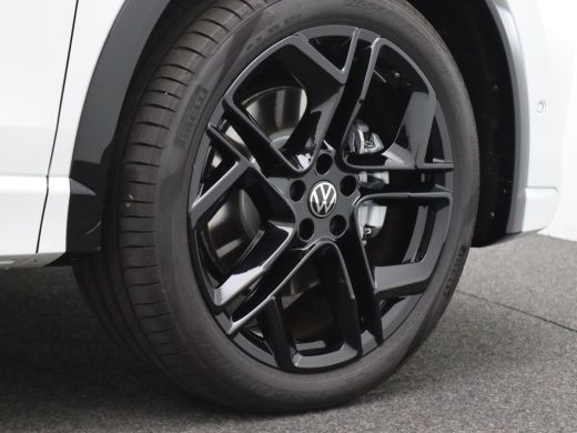 Volkswagen Tiguan 1.5 eHybrid R-Line Edition 272PK DSG Black Style, Pano-Schuifdak, 360gr. Camera, Matrix-LED, Stoe... ActivLease financial lease