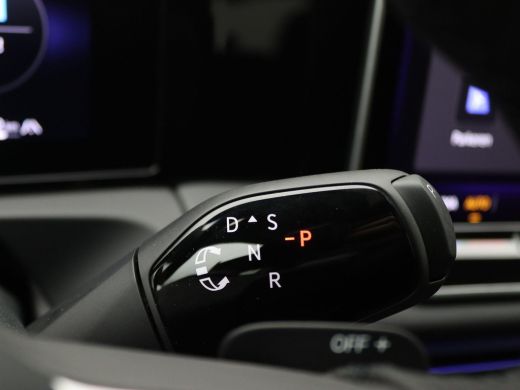 Volkswagen Tiguan 1.5 eHybrid R-Line Edition 272PK DSG Black Style, Pano-Schuifdak, 360gr. Camera, Matrix-LED, Stoe... ActivLease financial lease