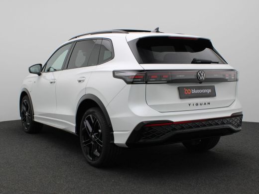 Volkswagen Tiguan 1.5 eHybrid R-Line Edition 272PK DSG Trekhaak, Black style,  Rondomzichtcamera, Matrix LED, Panor... ActivLease financial lease