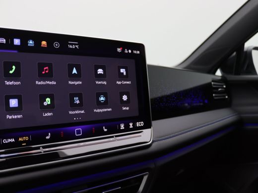 Volkswagen Tiguan 1.5 eHybrid R-Line Edition 272PK DSG Trekhaak, Black style,  Rondomzichtcamera, Matrix LED, Panor... ActivLease financial lease