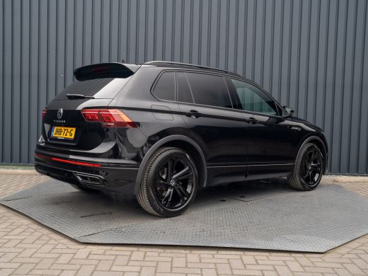Volkswagen Tiguan 1.5 TSI R-Line Black Style | Panodak | Elk. A-klep | IQ Light | Camera | Prijs Rijklaar!! ActivLease financial lease