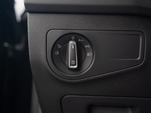 Volkswagen Tiguan 1.5 TSI R-Line Black Style | Panodak | Elk. A-klep | IQ Light | Camera | Prijs Rijklaar!! ActivLease financial lease