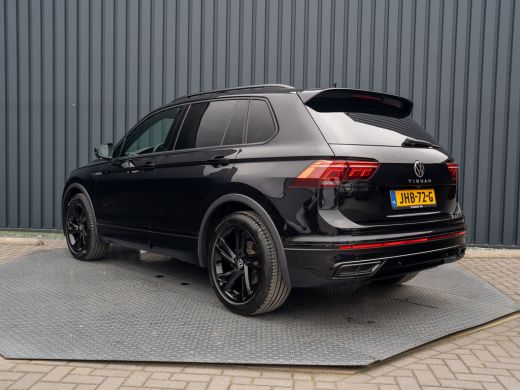 Volkswagen Tiguan 1.5 TSI R-Line Black Style | Panodak | Elk. A-klep | IQ Light | Camera | Prijs Rijklaar!! ActivLease financial lease