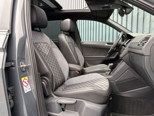 Volkswagen Tiguan 1.5 TSI R-Line Business+ | 360 camera | Trekhaak wegkl. | Panodak | Head Up | Side Assist | IQ Li... ActivLease financial lease