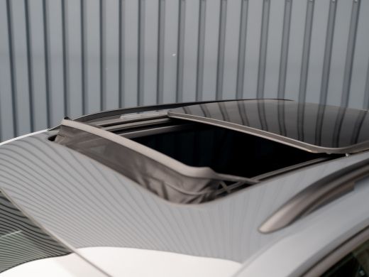 Volkswagen Tiguan 1.5 TSI R-Line Business+ | 360 camera | Trekhaak wegkl. | Panodak | Head Up | Side Assist | IQ Li... ActivLease financial lease