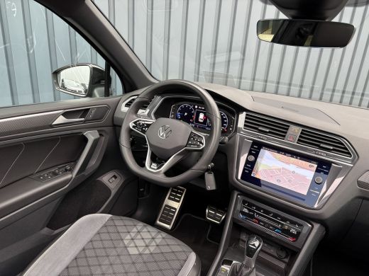 Volkswagen Tiguan 1.5 TSI R-Line Business+ | 360 camera | Trekhaak wegkl. | Panodak | Head Up | Side Assist | IQ Li... ActivLease financial lease