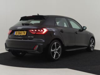 Audi A1 Sportback Sportback 25 TFSI S edition l S-Line in en exterieur l Sfeerverlichting l Parkeersensoren l App C...