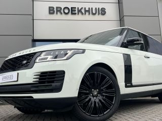 Land Rover Range Rover P400e Fifty | Rear Seat Entertainment | 22 Inch | SVO Bespoke Paint | Massage | Full Options