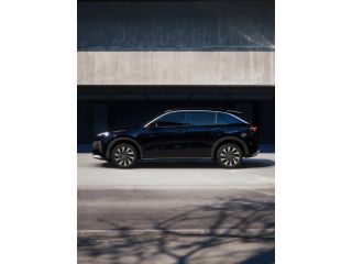 Volkswagen T-Roc Life First Edition | 'App-Connect' draadloze smartphone integratie | Automatische afstandsregelin...