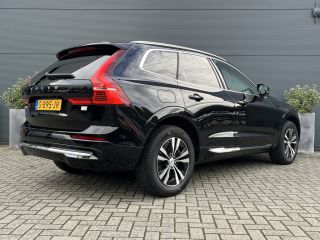 Volvo  XC60 2.0 T6 Plug-in hybrid AWD Core Bright | Pano | Stoel & stuurverwarming | Pilot Assist | BLIS | Ca...