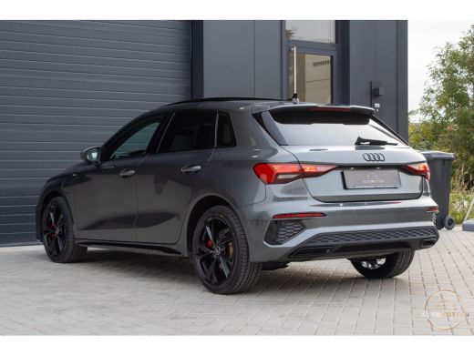 Audi A3 Sportback 45 TFSI e S edition Competition Pano Parkeerhulp S line Carplay ActivLease financial lease