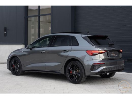 Audi A3 Sportback 45 TFSI e S edition Competition Pano Parkeerhulp S line Carplay ActivLease financial lease