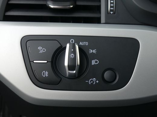 Audi A4 Avant 35 TFSI Advanced Edition | TREKHAAK | ELEKTRISCHE ACHTERKLEP | LED-VERLICHTING | ActivLease financial lease