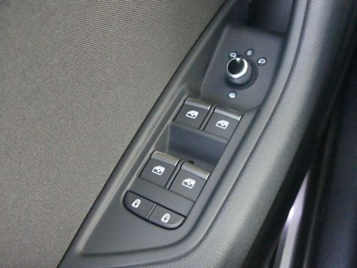 Audi A4 Avant 35 TFSI Advanced Edition | TREKHAAK | ELEKTRISCHE ACHTERKLEP | LED-VERLICHTING | ActivLease financial lease