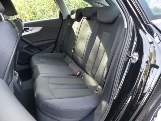 Audi A4 Avant 35 TFSI Advanced Edition | TREKHAAK | ELEKTRISCHE ACHTERKLEP | LED-VERLICHTING | ActivLease financial lease