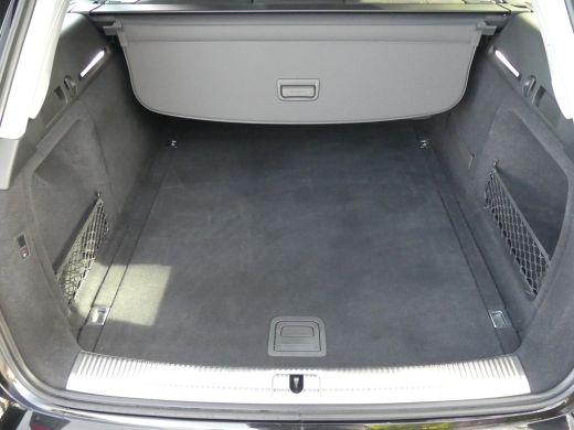 Audi A4 Avant 35 TFSI Advanced Edition | TREKHAAK | ELEKTRISCHE ACHTERKLEP | LED-VERLICHTING | ActivLease financial lease