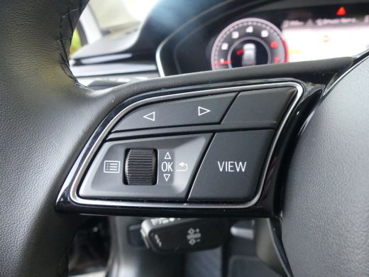 Audi A4 Avant 35 TFSI Advanced Edition | TREKHAAK | ELEKTRISCHE ACHTERKLEP | LED-VERLICHTING | ActivLease financial lease