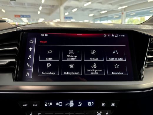 Audi Q4 e-tron 35 S-Line 55 kWh MMI navigatie plus / Smartphoneinterface / S line-exterieur / Assistentiepakket ... ActivLease financial lease