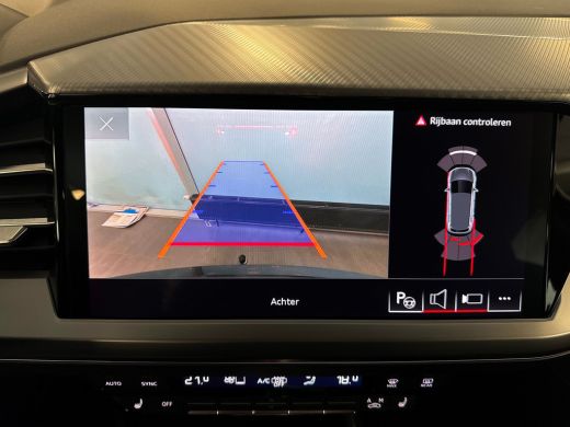 Audi Q4 e-tron 35 S-Line 55 kWh MMI navigatie plus / Smartphoneinterface / S line-exterieur / Assistentiepakket ... ActivLease financial lease