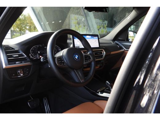 BMW X3 xDrive30e High Executive M Sport Automaat / Panoramadak / M Sportstoelen / Comfort Access / Adapt... ActivLease financial lease