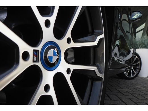 BMW X3 xDrive30e High Executive M Sport Automaat / Panoramadak / M Sportstoelen / Comfort Access / Adapt... ActivLease financial lease