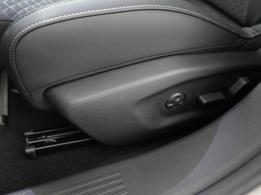 DS DS 4 Pallas - E-Tense | Achteruitrijcamera | Parkeersensoren vóór en achter | Rear traffic detection ActivLease financial lease