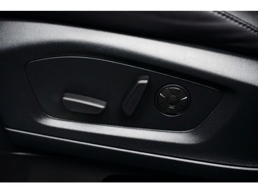 Ford Explorer 3.0 V6 E.B. PHEV Platinum | BTW- auto | Standkachel | Stoelmassage | Trekhaak | B&O audio | Pano-... ActivLease financial lease