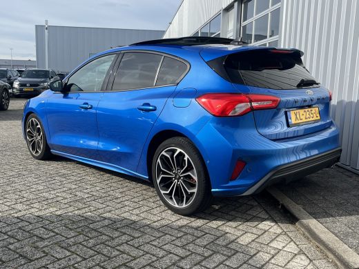 Ford Focus 1.0 EcoBoost ST Line Business l Panoramadak l Bang & Olufsen Sound l Camera l Stoelverwarming l C... ActivLease financial lease