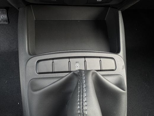 Hyundai i10 1.0 Comfort | Airco | Achteruitrijcamera | Active lane-keeping | Navigatie | Apple carplay/ Andro... ActivLease financial lease