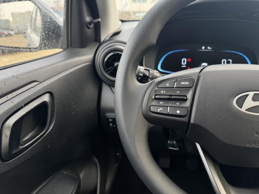 Hyundai i10 1.0 Comfort | Airco | Achteruitrijcamera | Active lane-keeping | Navigatie | Apple carplay/ Andro... ActivLease financial lease