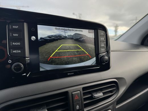 Hyundai i10 1.0 Comfort | Airco | Achteruitrijcamera | Active lane-keeping | Navigatie | Apple carplay/ Andro... ActivLease financial lease