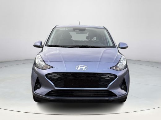 Hyundai i10 1.0 Comfort Smart | Airco | Achteruitrijcamera | Lederen stuurwiel | Active lane-keeping | Naviga... ActivLease financial lease