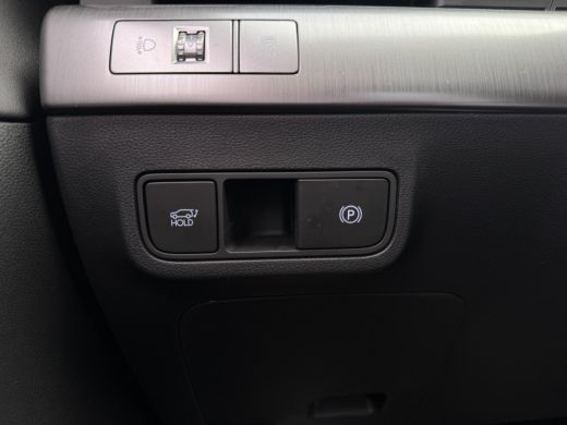 Hyundai Kona Premium 65.4 kWh | Elektrische stoelen | Stoelgeheugen | Stoel/stuurverwarming | Stoelverkoeling ... ActivLease financial lease