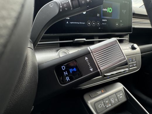 Hyundai Kona Premium 65.4 kWh | Elektrische stoelen | Stoelgeheugen | Stoel/stuurverwarming | Stoelverkoeling ... ActivLease financial lease