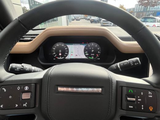 Land Rover Defender 110 P300e X-Dynamic HSE | El. trekhaak | 22 Inch | Pano | Koelbox | Black Pack | Cold Climate | K... ActivLease financial lease