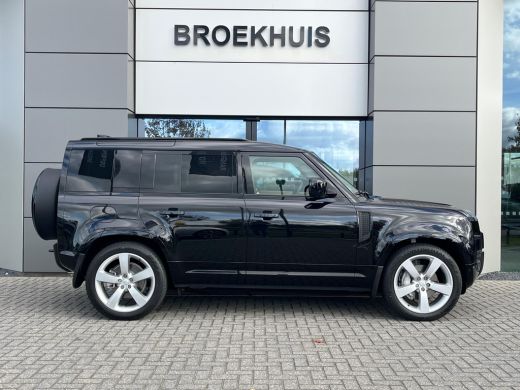 Land Rover Defender 110 P300e X-Dynamic HSE | El. trekhaak | 22 Inch | Pano | Koelbox | Black Pack | Cold Climate | K... ActivLease financial lease
