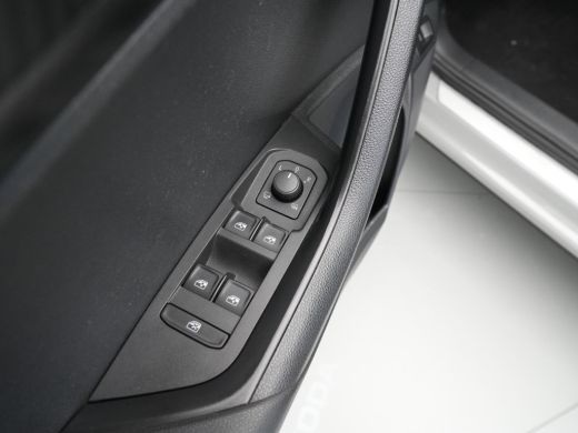 Skoda Karoq 1.5 TSI ACT 150pk DSG Sportline Business Navigatie Camera Acc Stoelverwarming 17 ActivLease financial lease