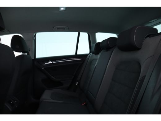 Volkswagen Golf 1.5 TSI Highline automaat, virtual cockpit, climate etc. ActivLease financial lease