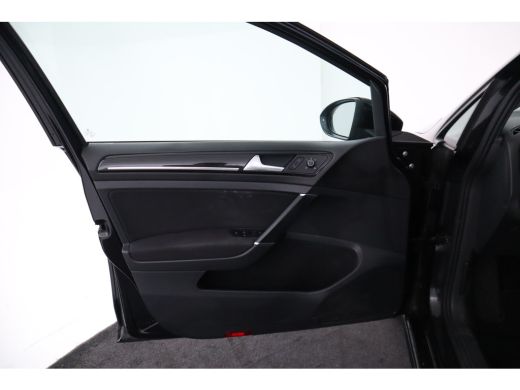 Volkswagen Golf 1.5 TSI Highline automaat, virtual cockpit, climate etc. ActivLease financial lease