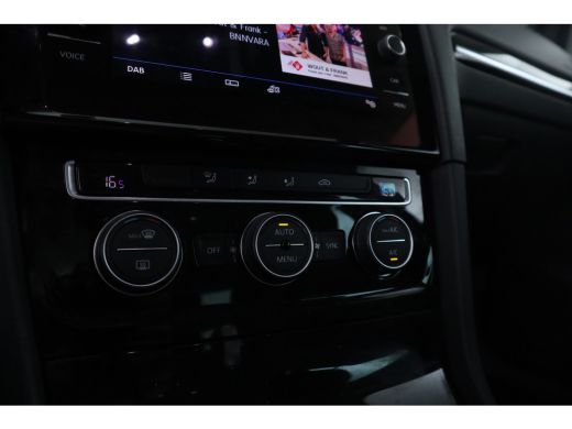 Volkswagen Golf 1.5 TSI Highline automaat, virtual cockpit, climate etc. ActivLease financial lease