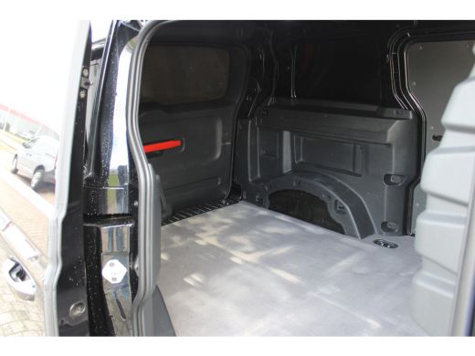 Volkswagen ID. Buzz Cargo Cargo 77 kWh 204 pk | 77 kWh | 204 pk | Trekhaak | Adaptive Cruise Control | Lichtmetalen velgen ... ActivLease financial lease