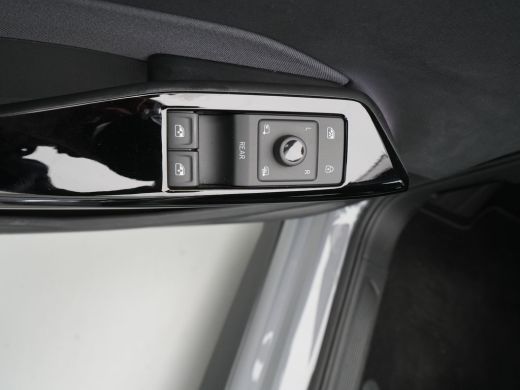 Volkswagen ID.3 Life 58 kWh 204pk Navigatie Stoelverwarming Acc Pdc 69 ActivLease financial lease