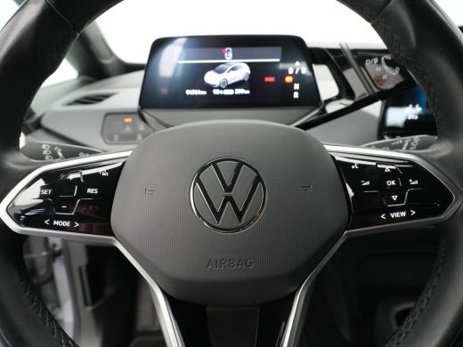 Volkswagen ID.3 Life 58 kWh 204pk Navigatie Stoelverwarming Acc Pdc 69 ActivLease financial lease