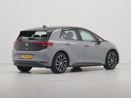 Volkswagen ID.3 Life 58 kWh 204pk Navigatie Stoelverwarming Acc Pdc 69 ActivLease financial lease