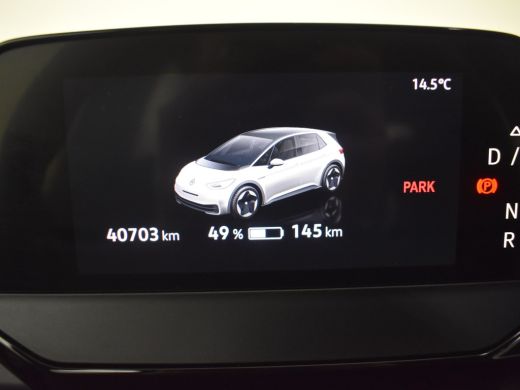 Volkswagen ID.3 Pure 45 kWh l Stoelverwarming l Adaptieve Cruise Control l Climate Control l Navigatie Full Map l... ActivLease financial lease