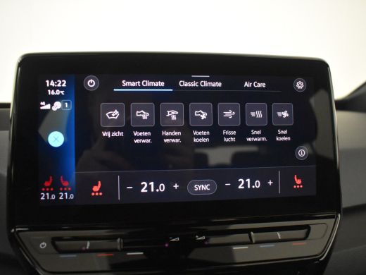 Volkswagen ID.3 Pure 45 kWh l Stoelverwarming l Adaptieve Cruise Control l Climate Control l Navigatie Full Map l... ActivLease financial lease